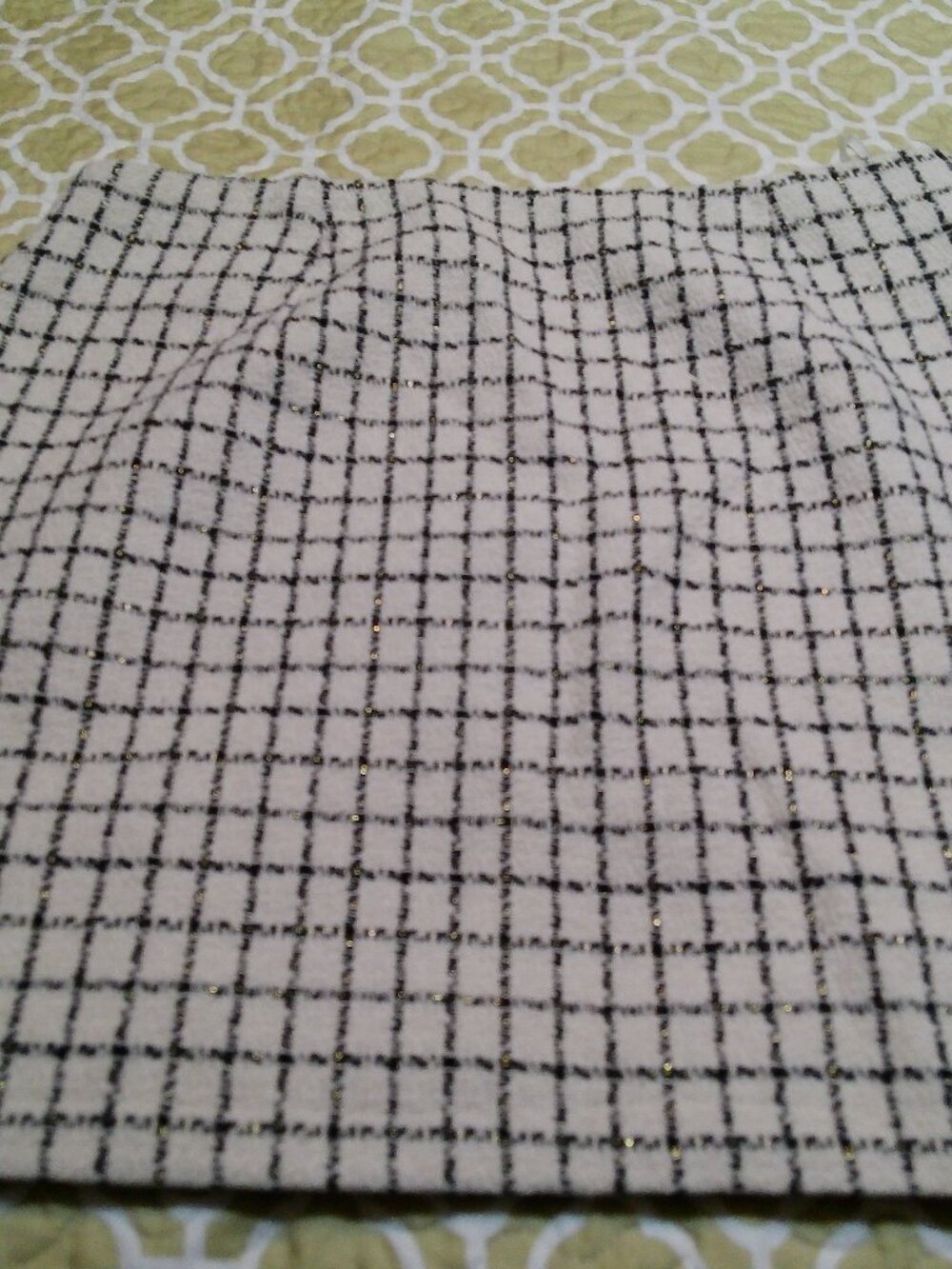 BLACK WHITE GRID SKIRT SIZE MED LINED GOOD CONDITION